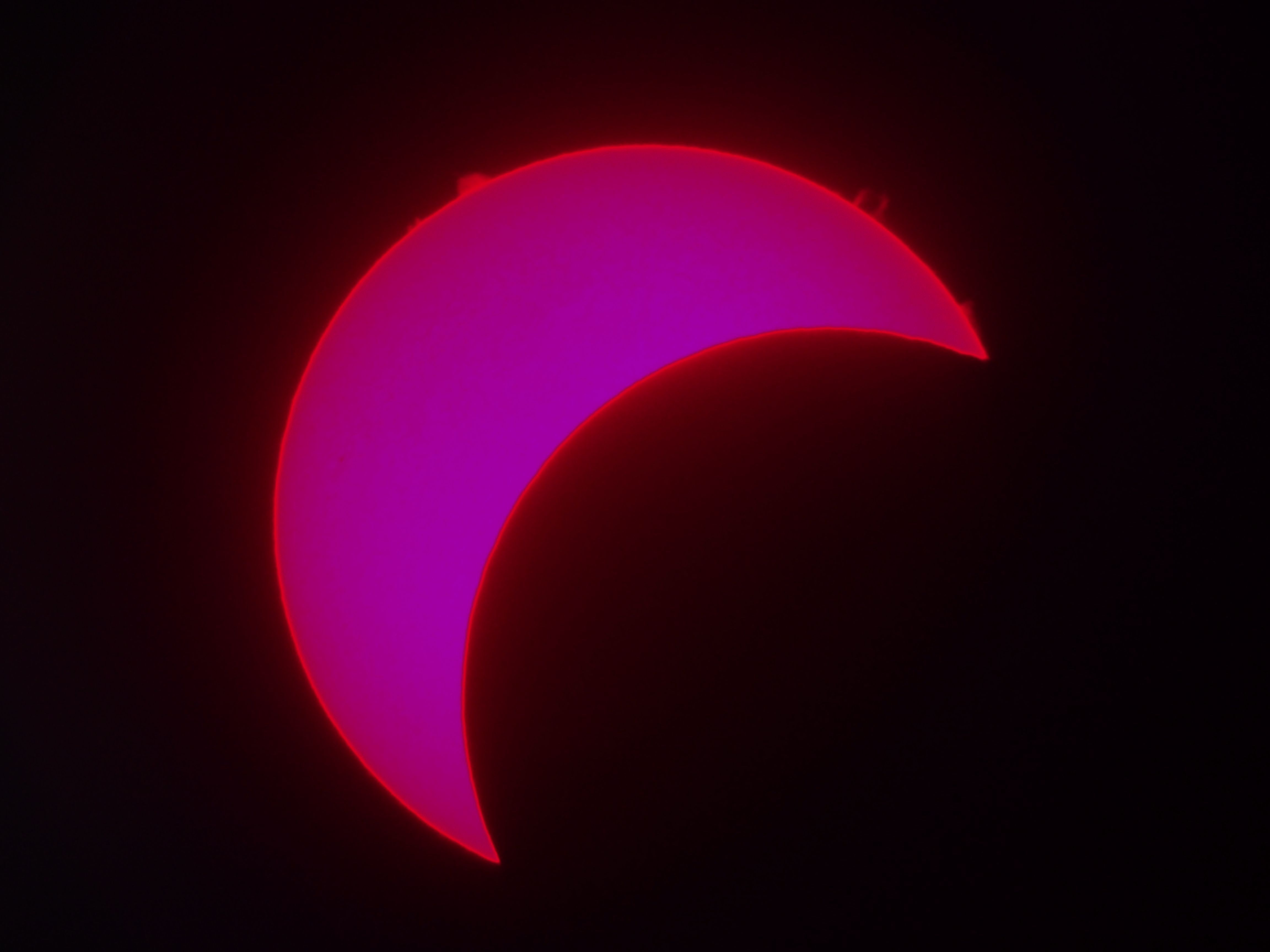 Ритуалы на солнечное затмение. Солнечное затмение Волгоград. В Волгограде в 2020 году солнечные затмения. Solar Eclipse avatar.