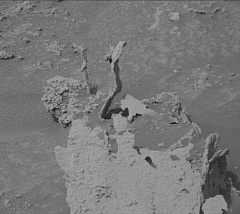 Curiosity видит причудливые всплески на Марсе